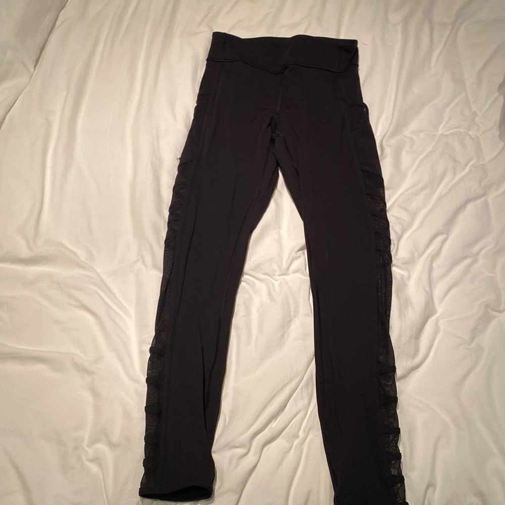 Lululemon tight with mesh